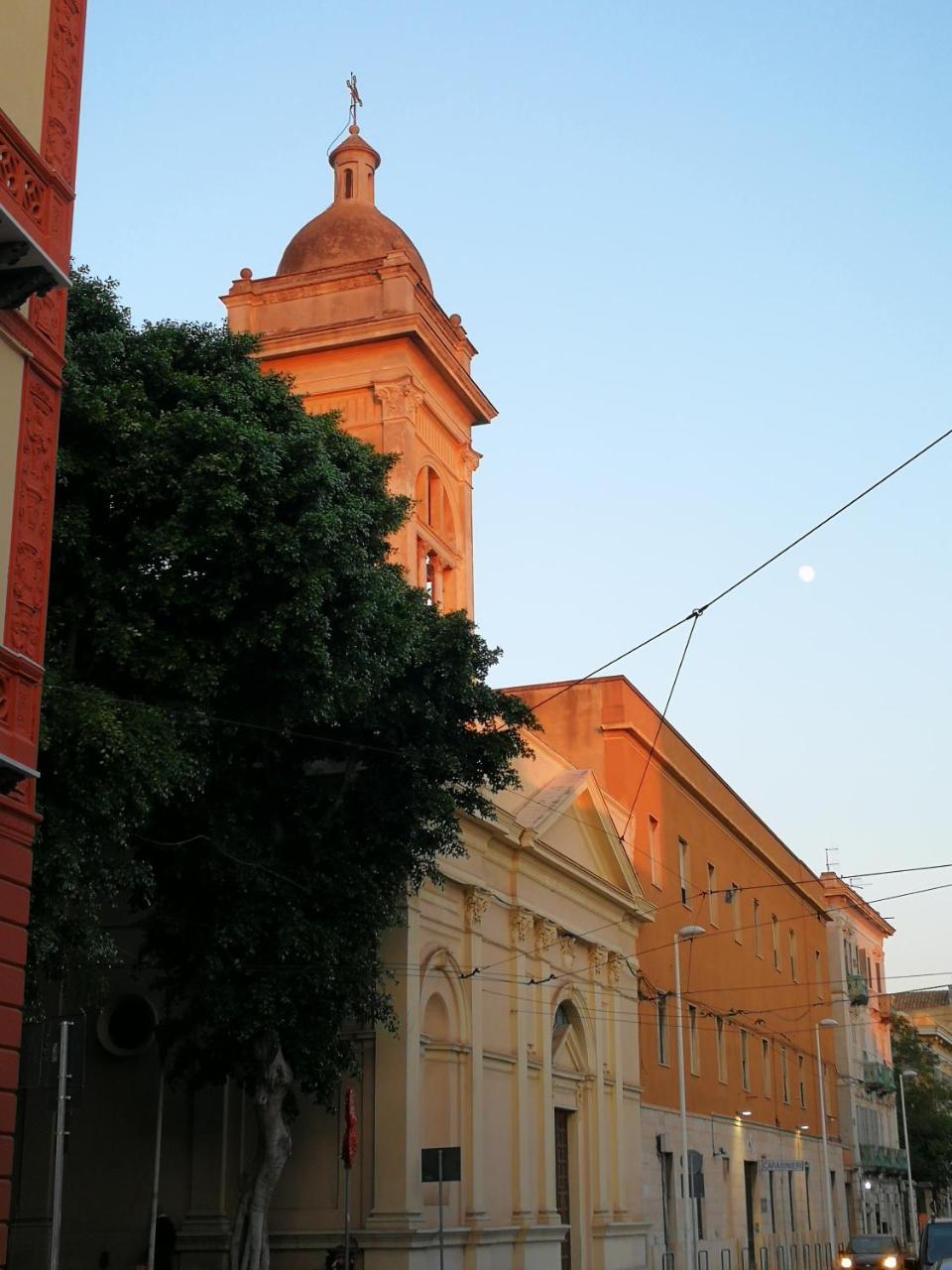 Hotel Da Agnese Locazioni Brevi Cagliari Exterior foto